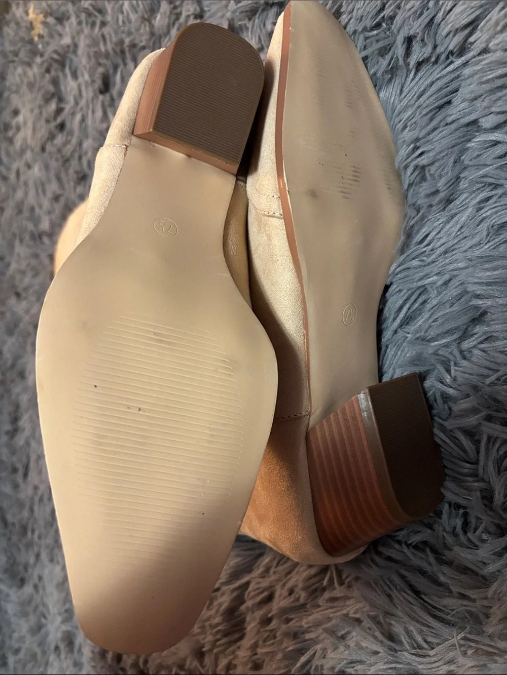Women’s Knee-High Western Suede Boots in Beige